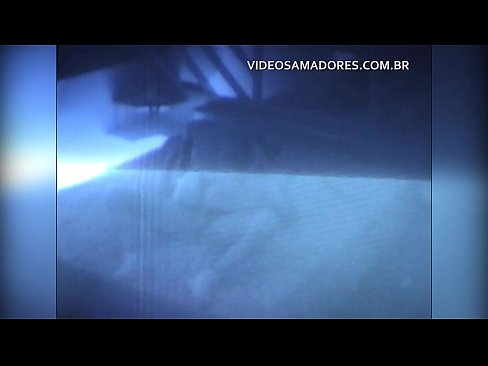 ❤️ Tus txiv films tus poj niam fucking neeg zej zog thiab pom tias nws yog ib tug cuckold ☑ Porn video ntawm peb ﹏